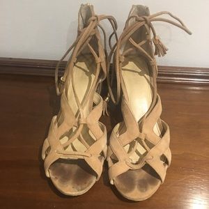 LIQUDATION SALE  * $5 *VALID IF PURCHASE 2 OR MORE     Michael Kors sandal